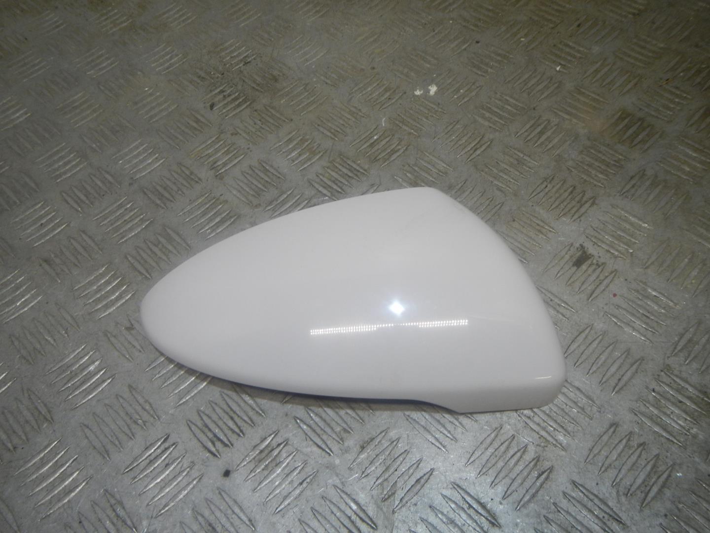 Крышка корпуса зеркала правого