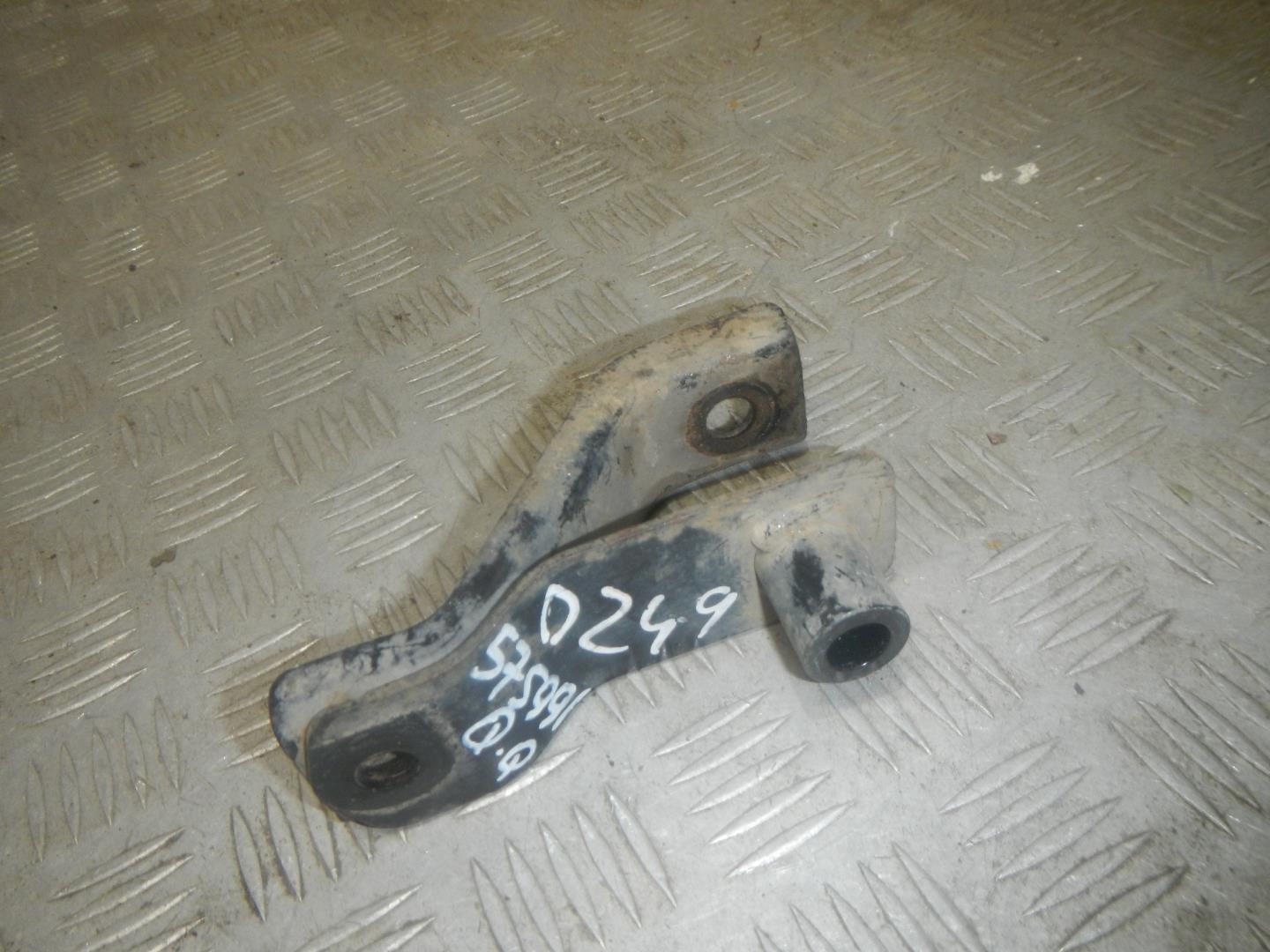 Кронштейн двигателя задний