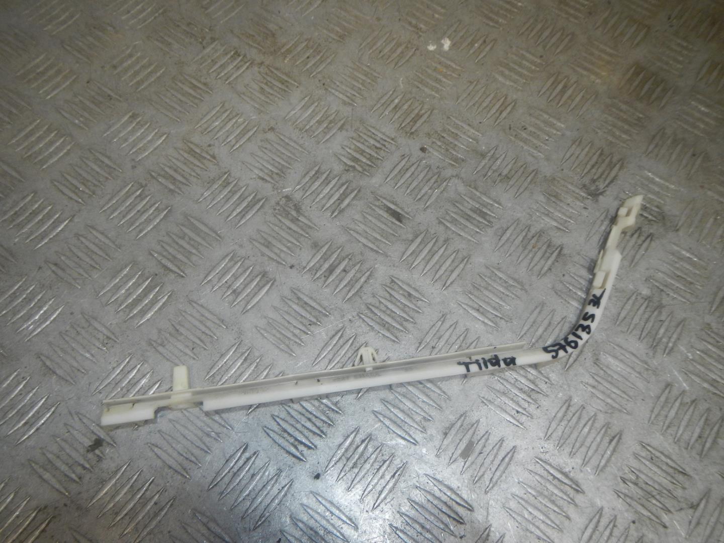 Кронштейн заднего бампера левый