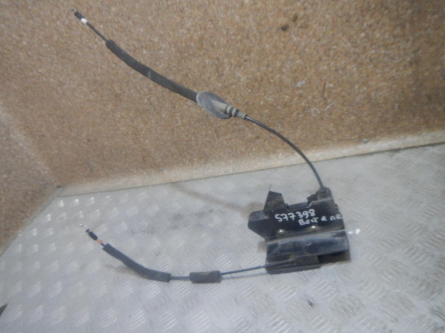 Замок двери передней правой