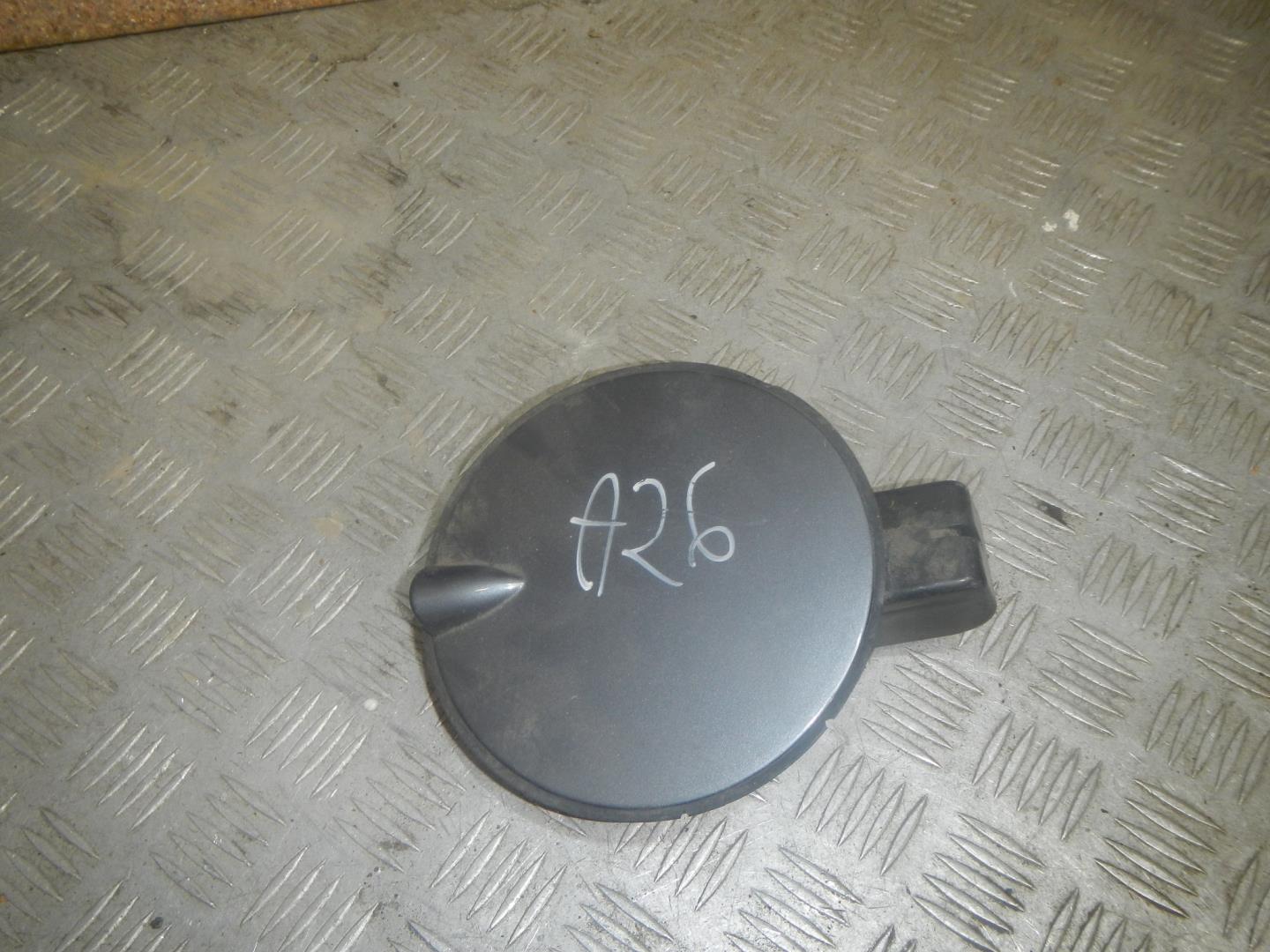 Лючок бензобака