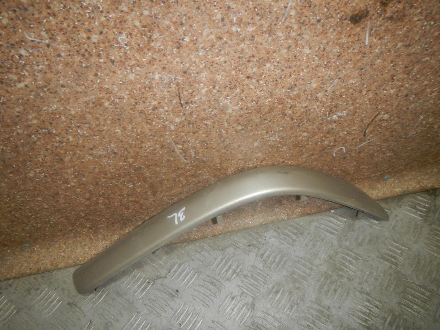 Молдинг заднего бампера