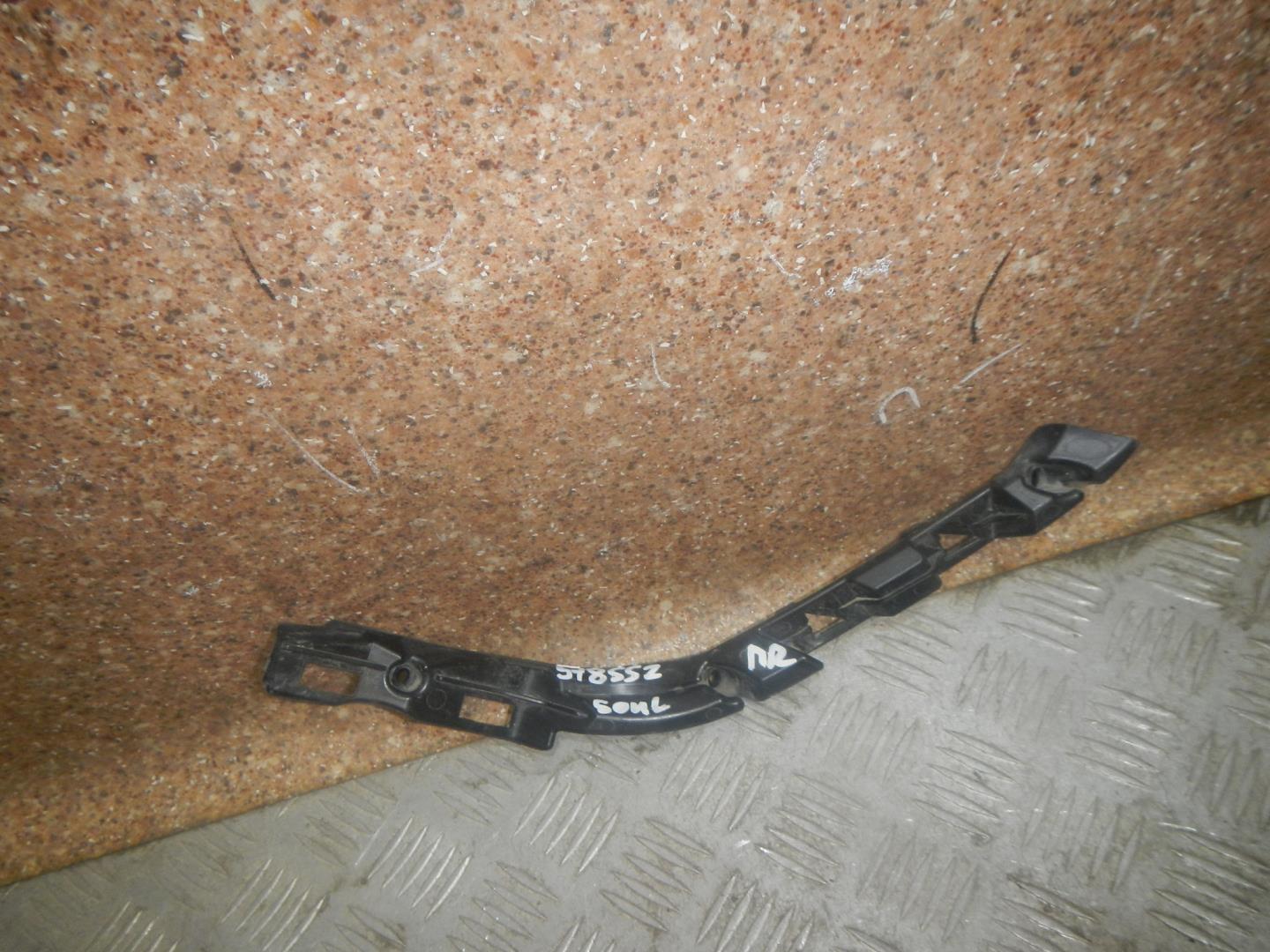 Кронштейн фар правый