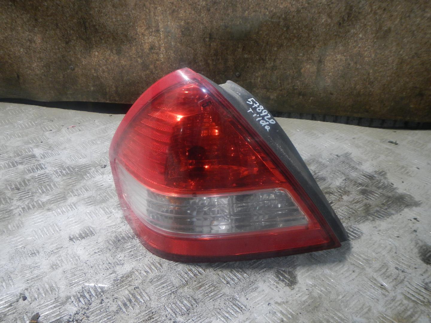 Фонарь задний левый