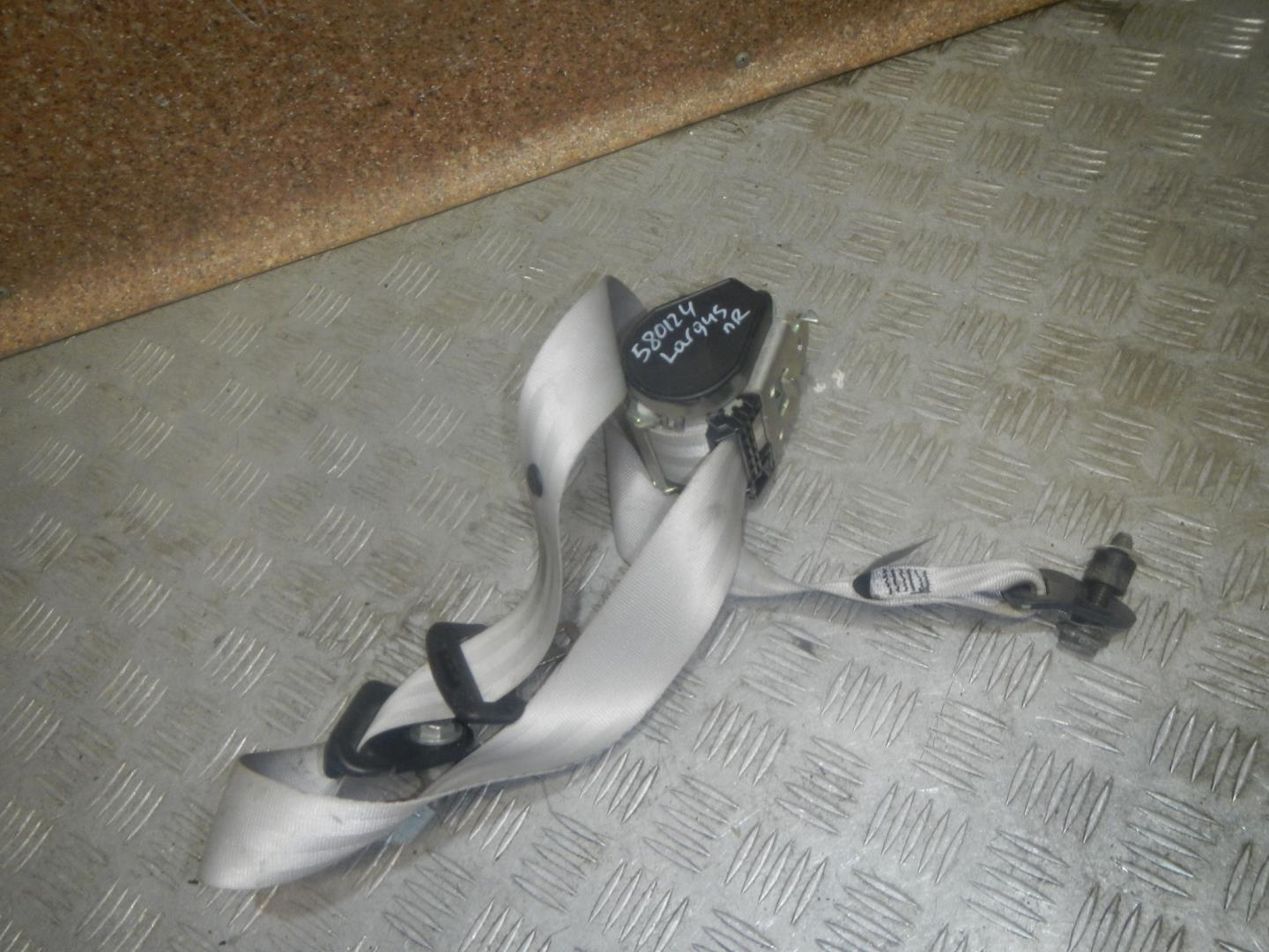 Ремень безопасности