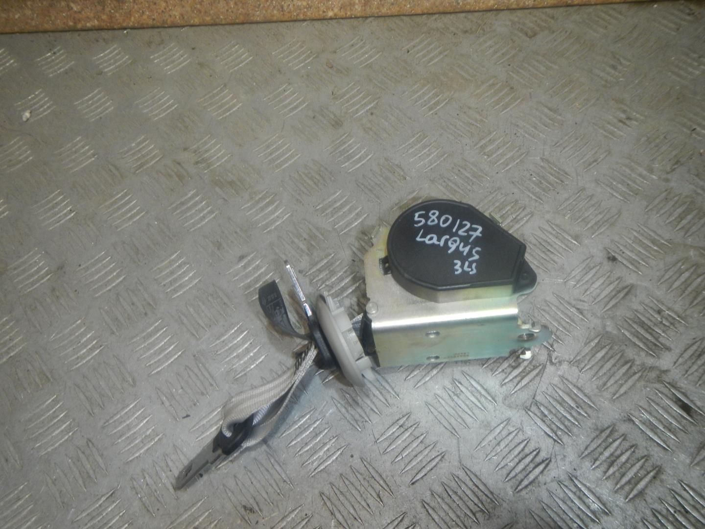 Ремень безопасности