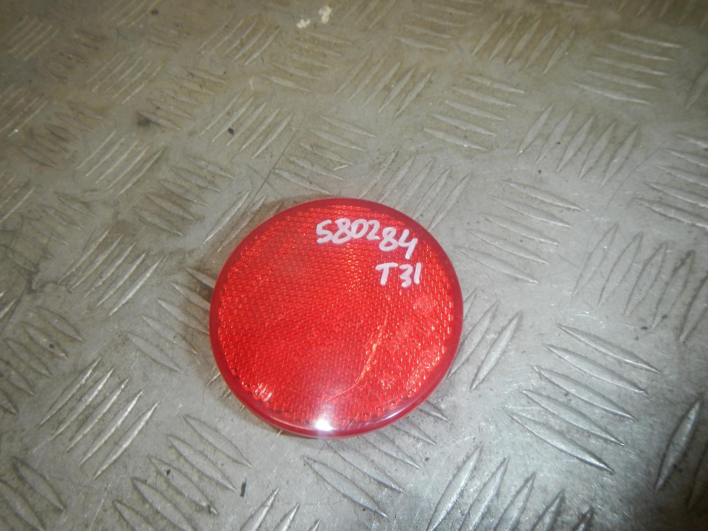 Отражатель в бампер задний правый