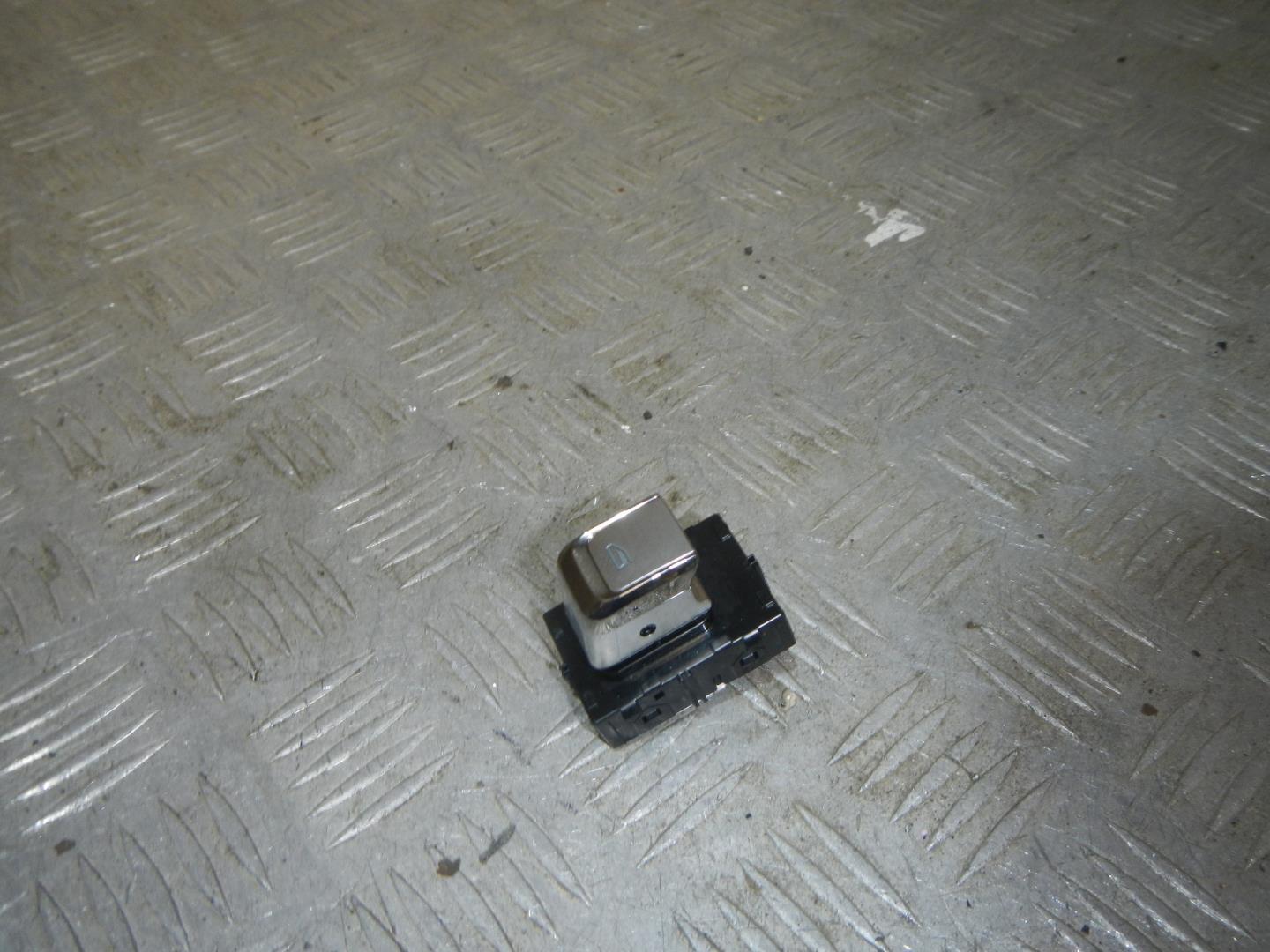 Кнопка стеклоподъемника