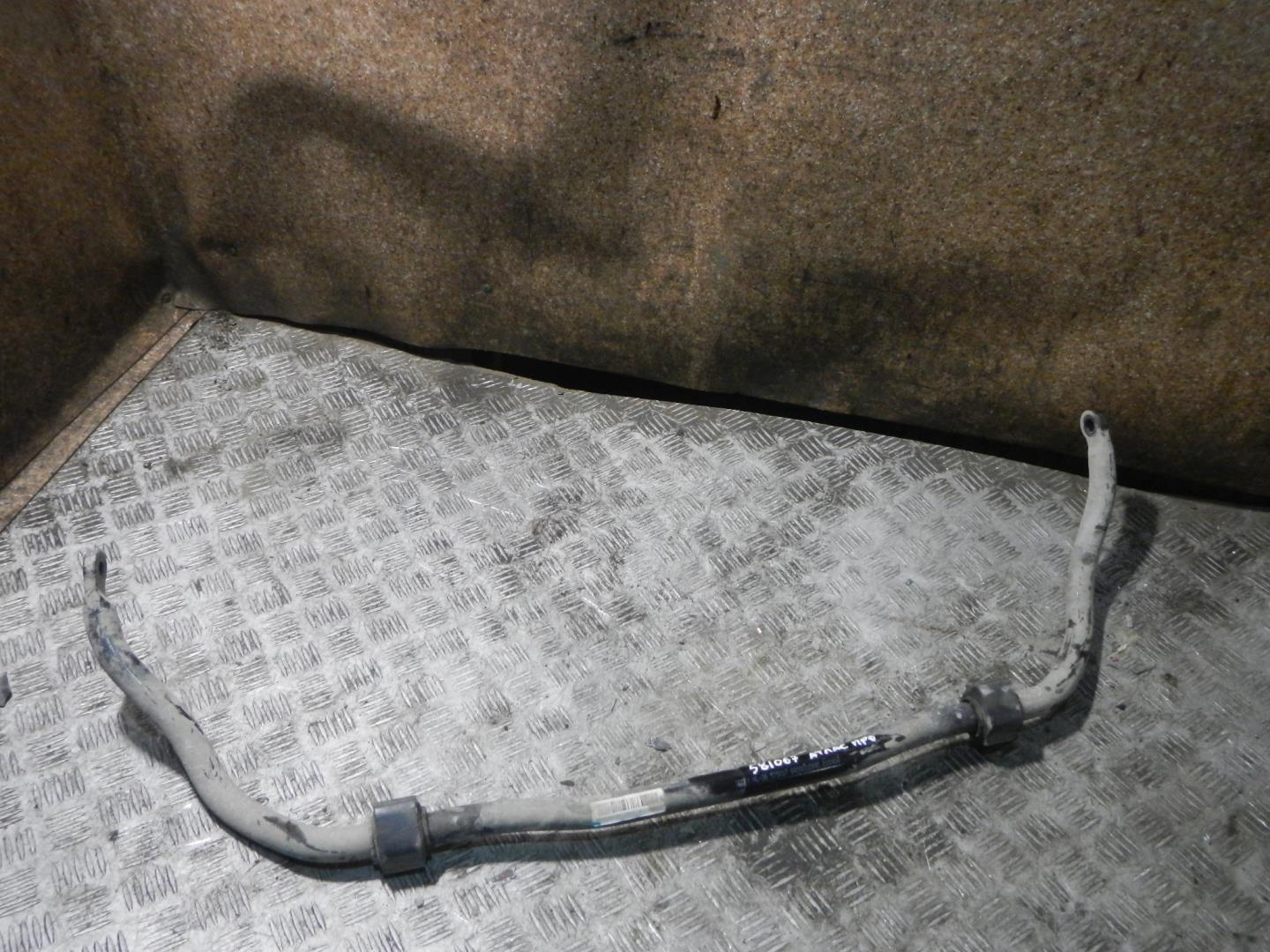 Стабилизатор передний