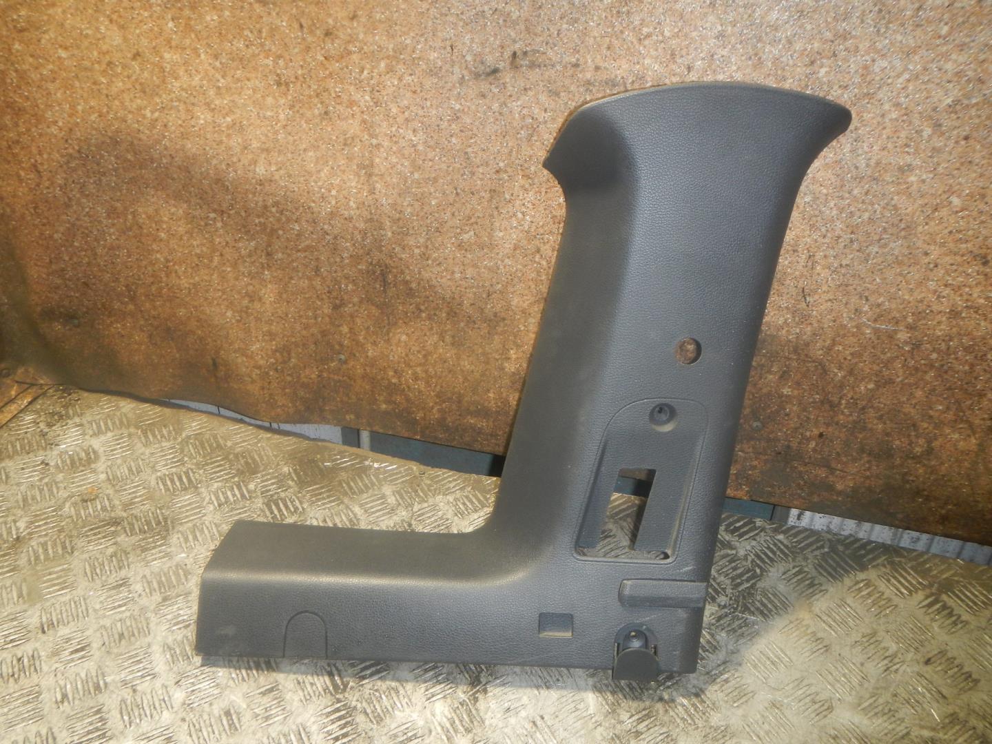 Обшивка стойки