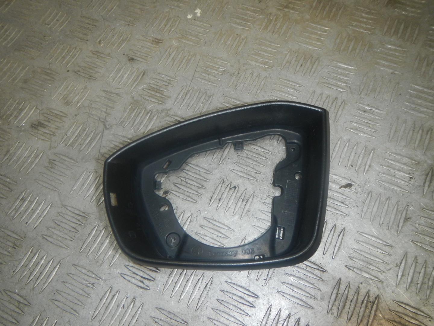 Рамка зеркала левого