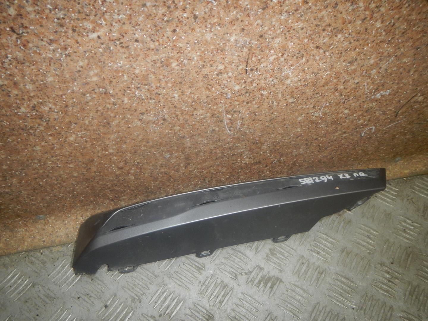 Накладка переднего бампера правая