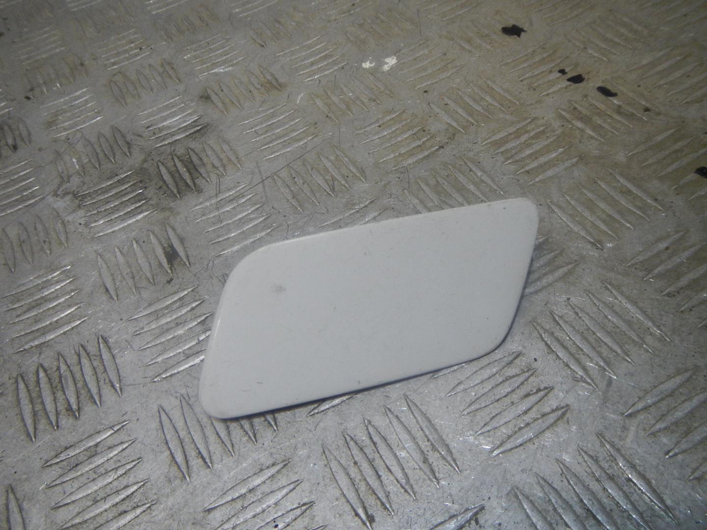 Крышка форсунки омывателя фар