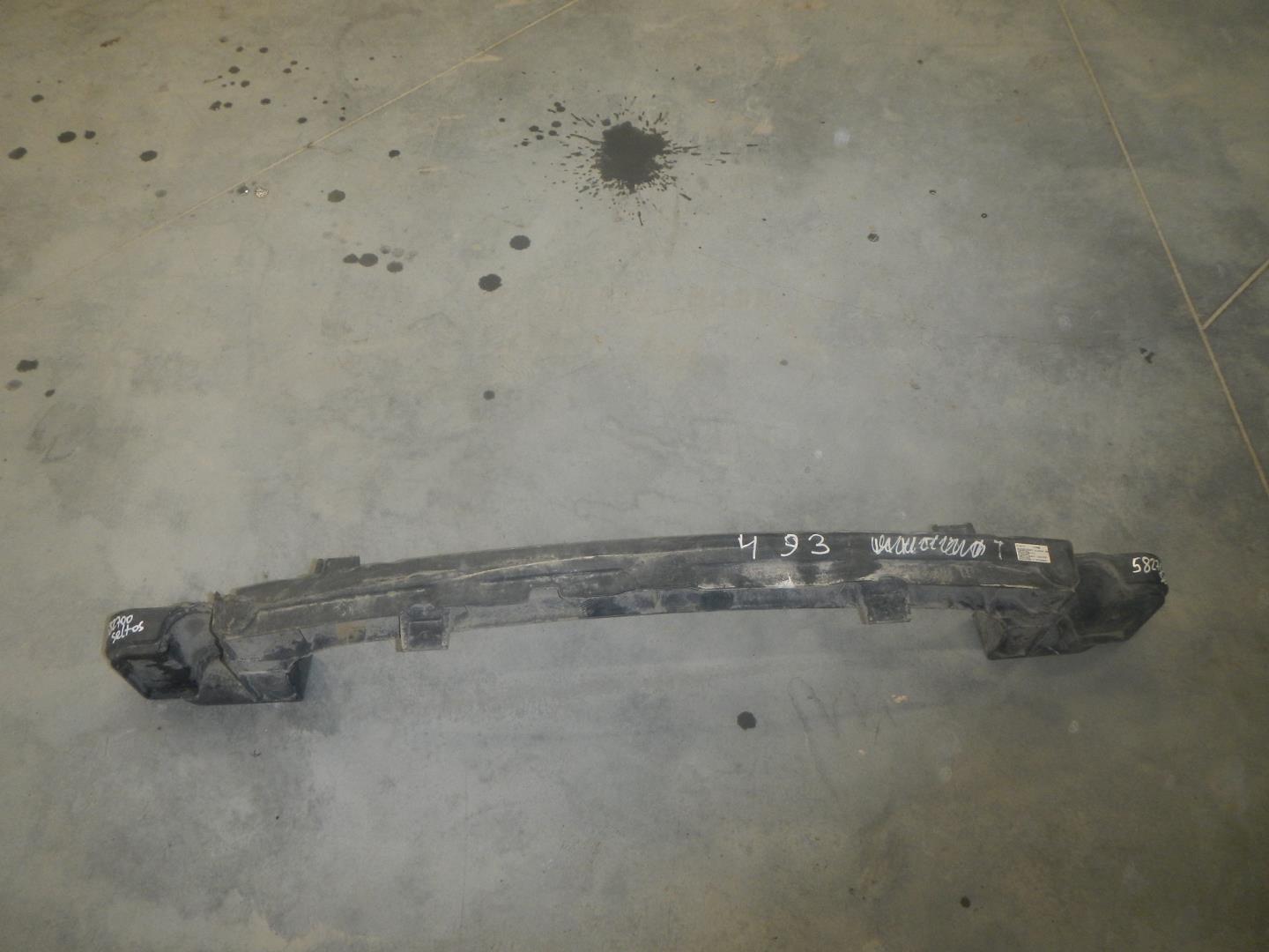 Усилитель заднего бампера