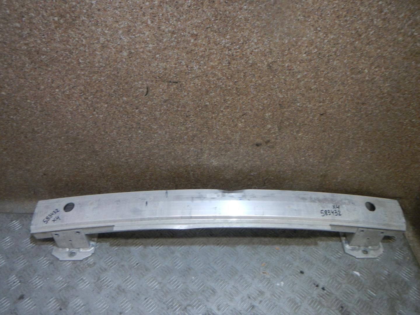 Усилитель заднего бампера