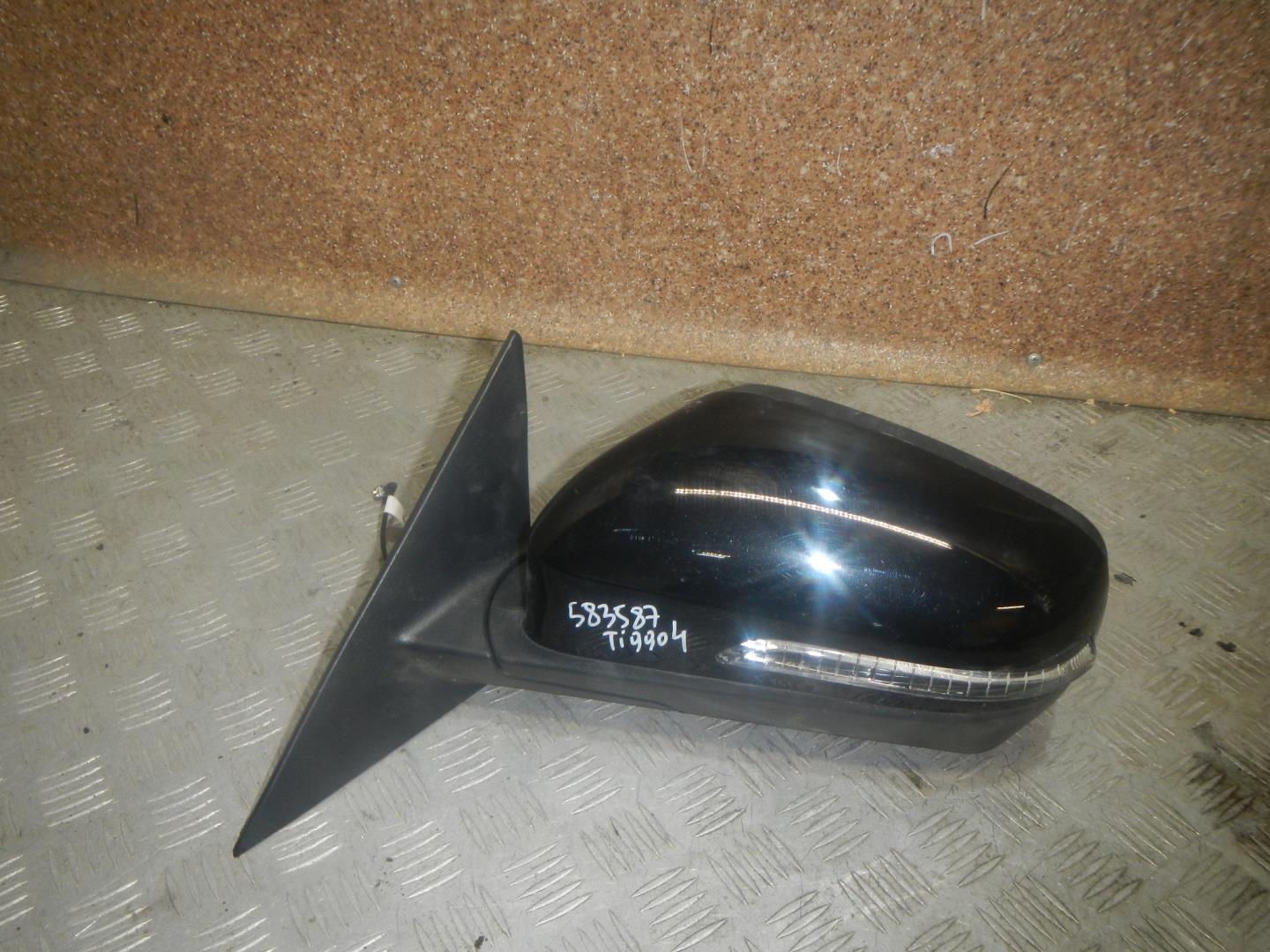 Зеркало левое электрическое