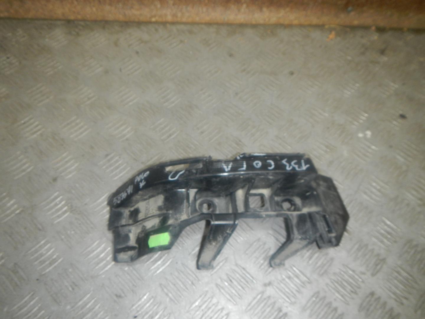 Кронштейн заднего бампера левый