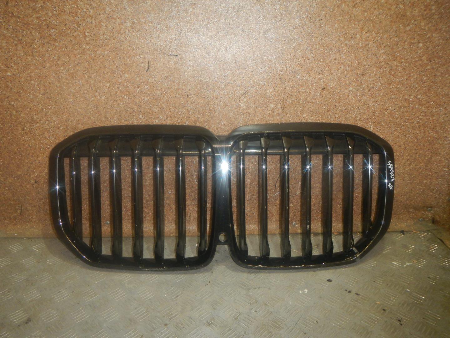 Решетка радиатора