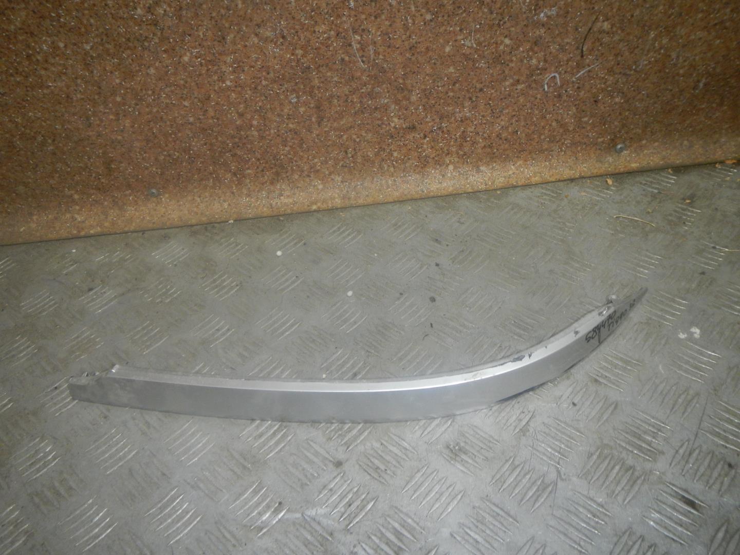Молдинг заднего бампера