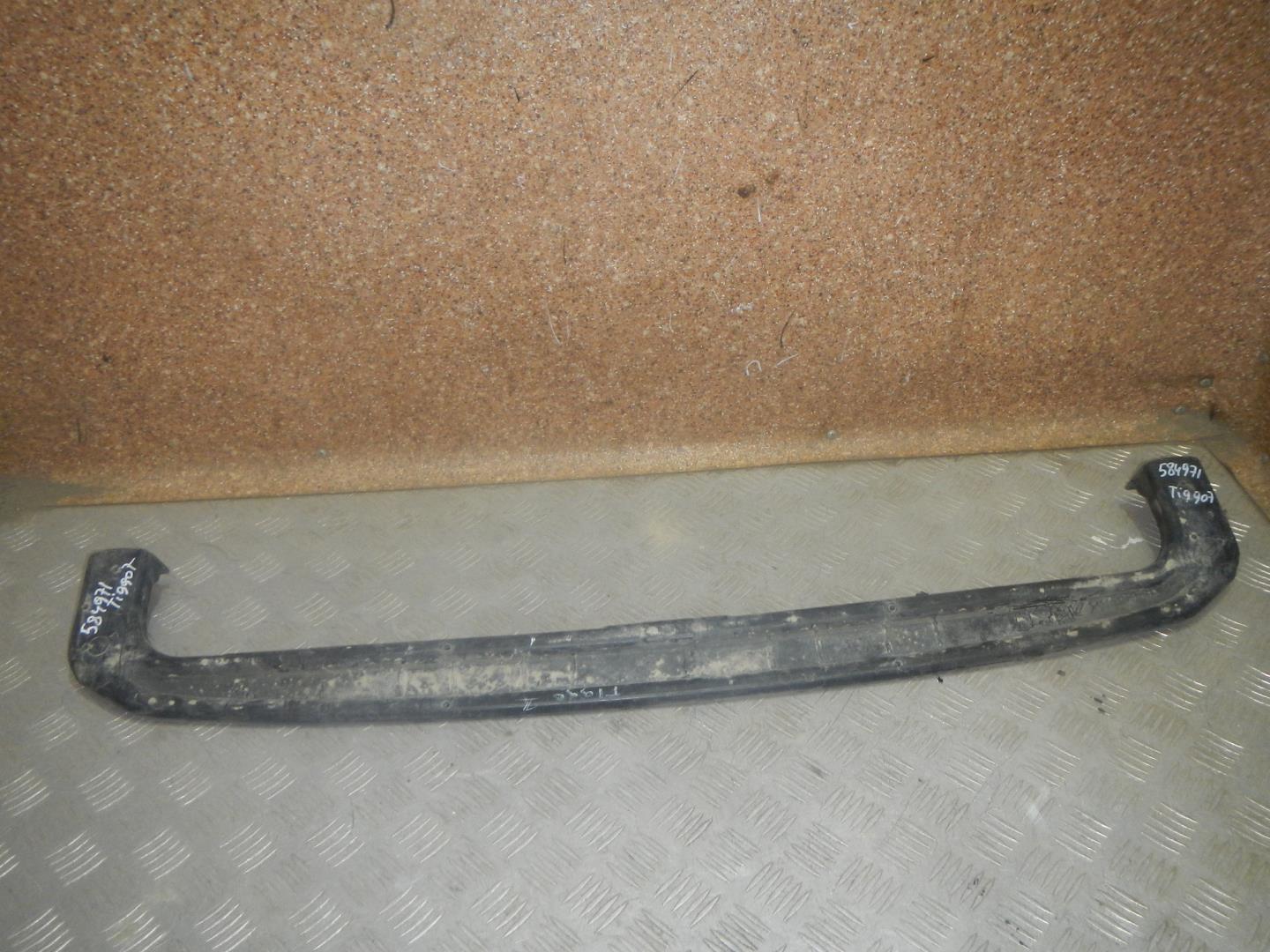 Усилитель переднего бампера