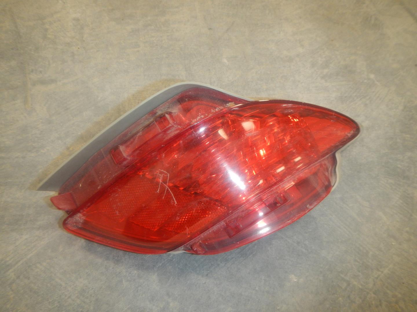 Фонарь задний противотуманный