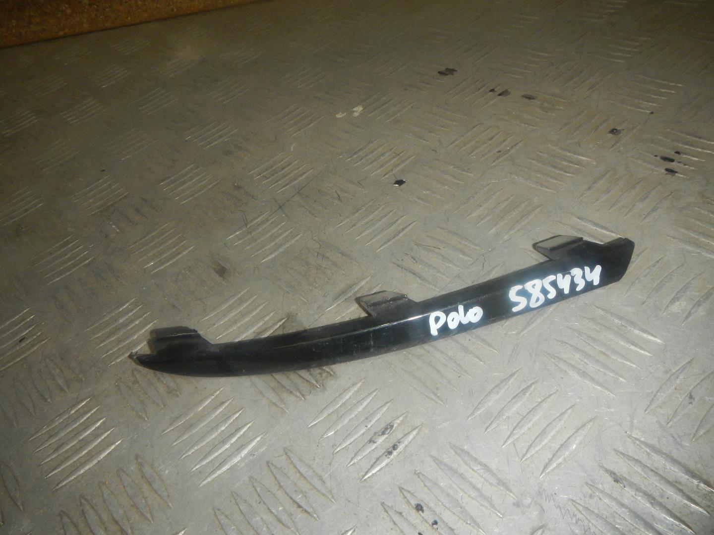 Молдинг заднего бампера