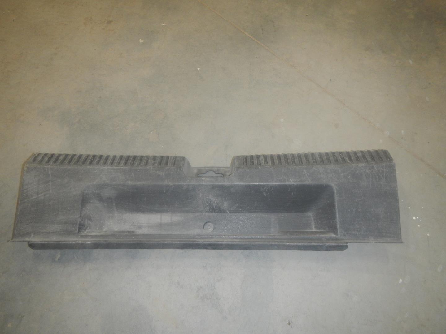 Обшивка багажника