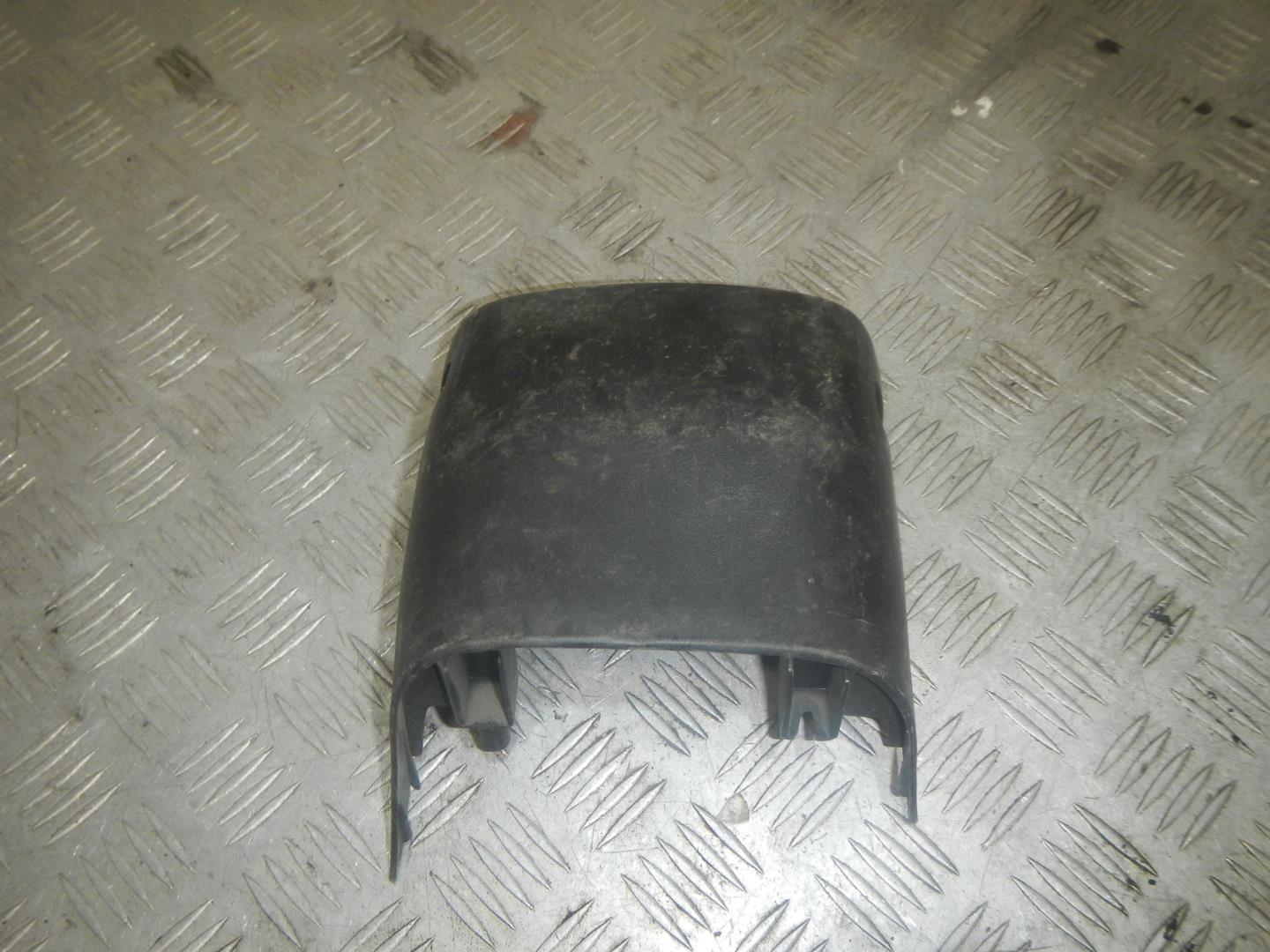 Кожух рулевой колонки