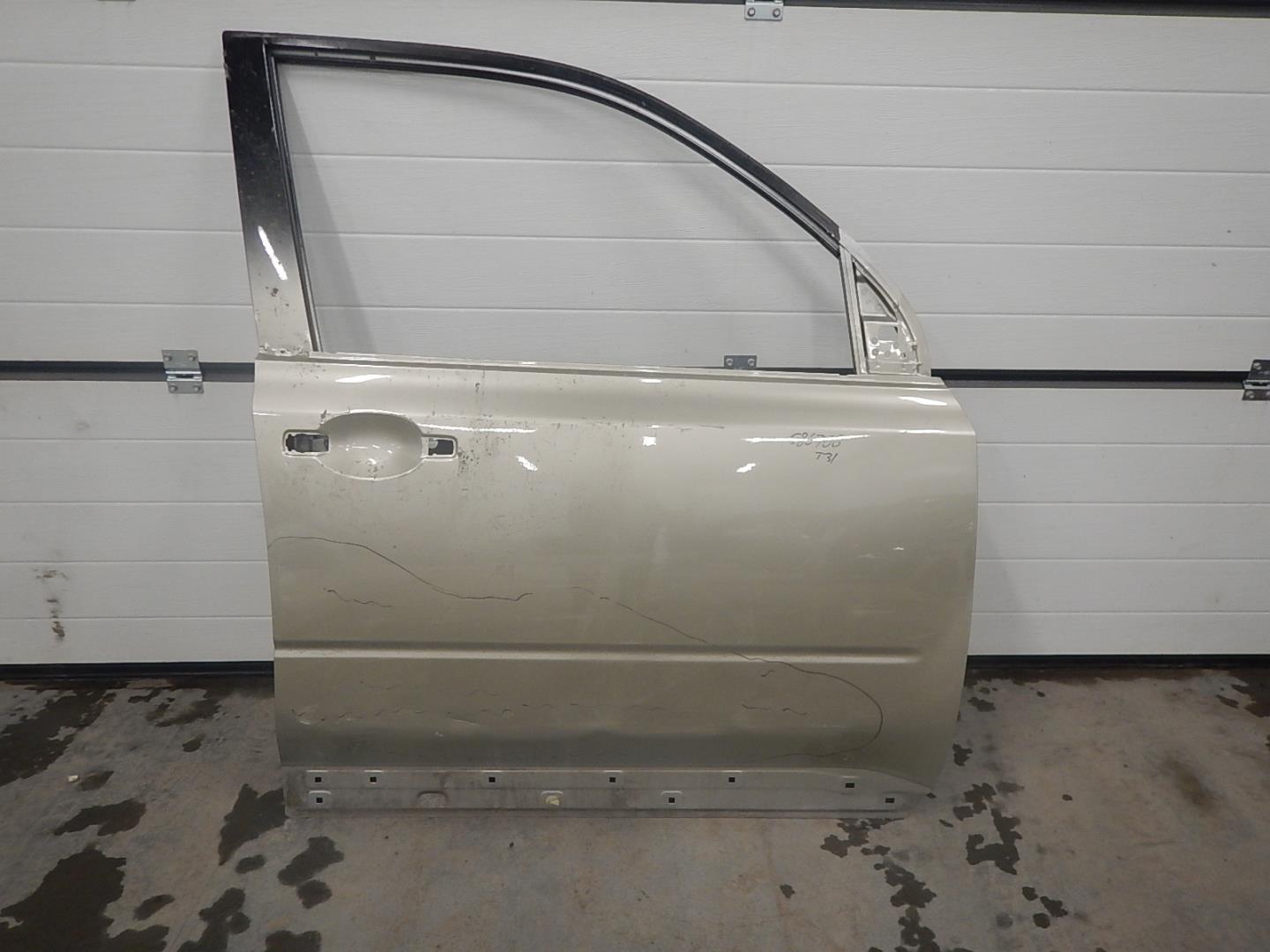 Дверь передняя правая