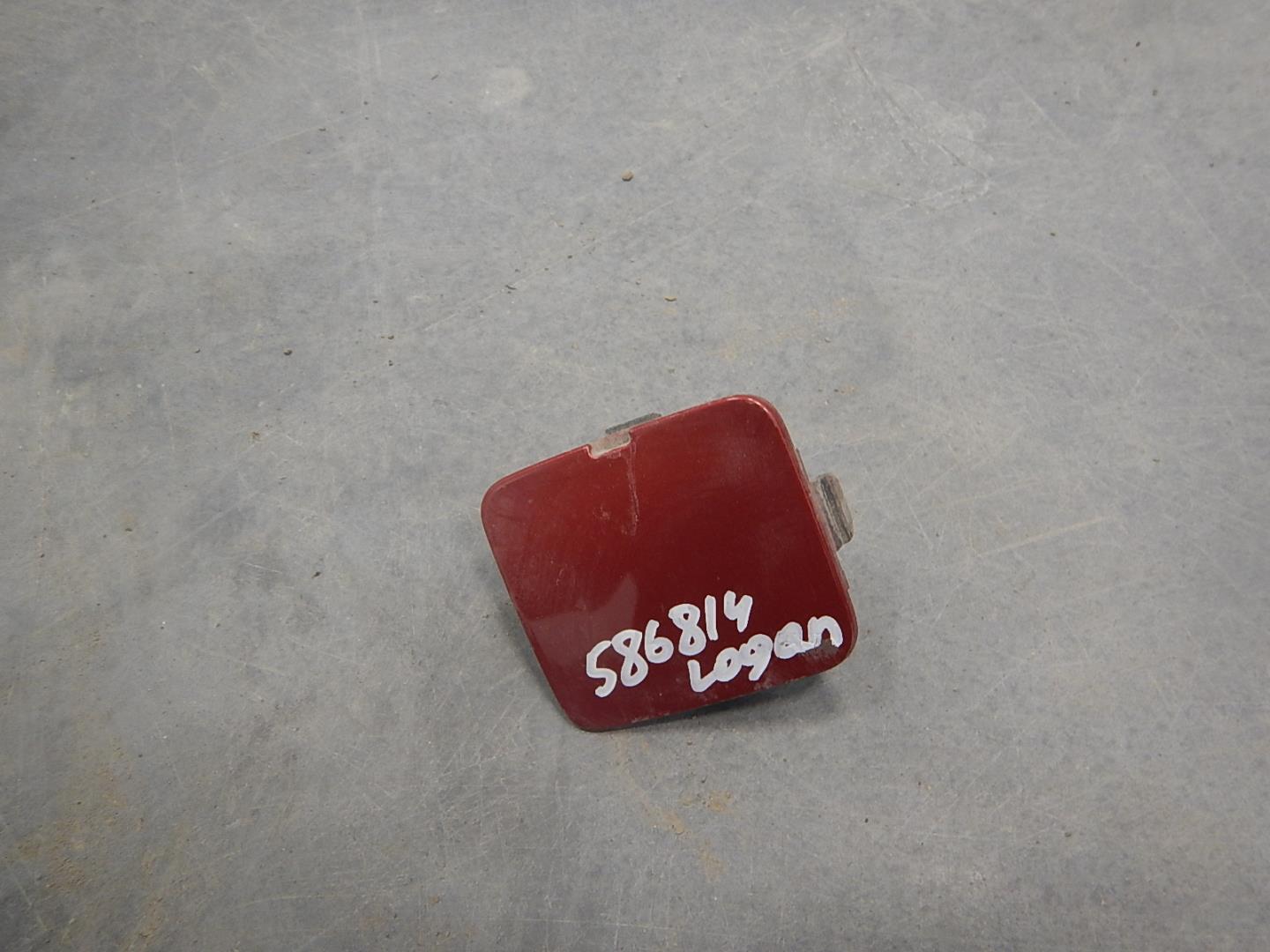 Заглушка буксировочного крюка