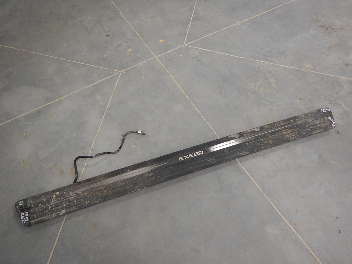 Подножка левая