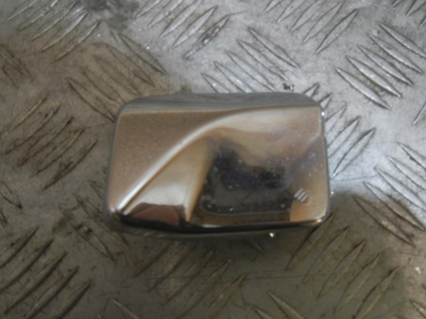 Заглушка буксировочного крюка