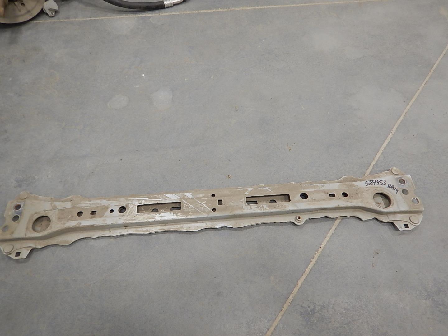 Балка подрадиаторная