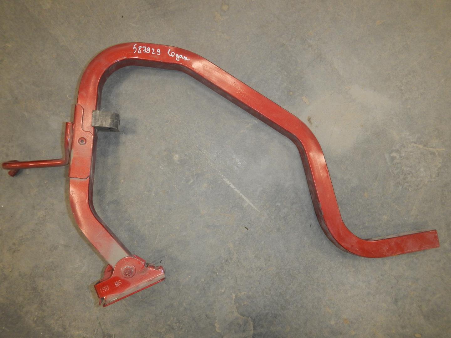 Петля крышки багажника