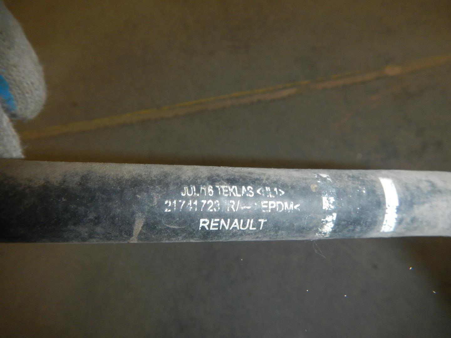 Патрубок радиатора