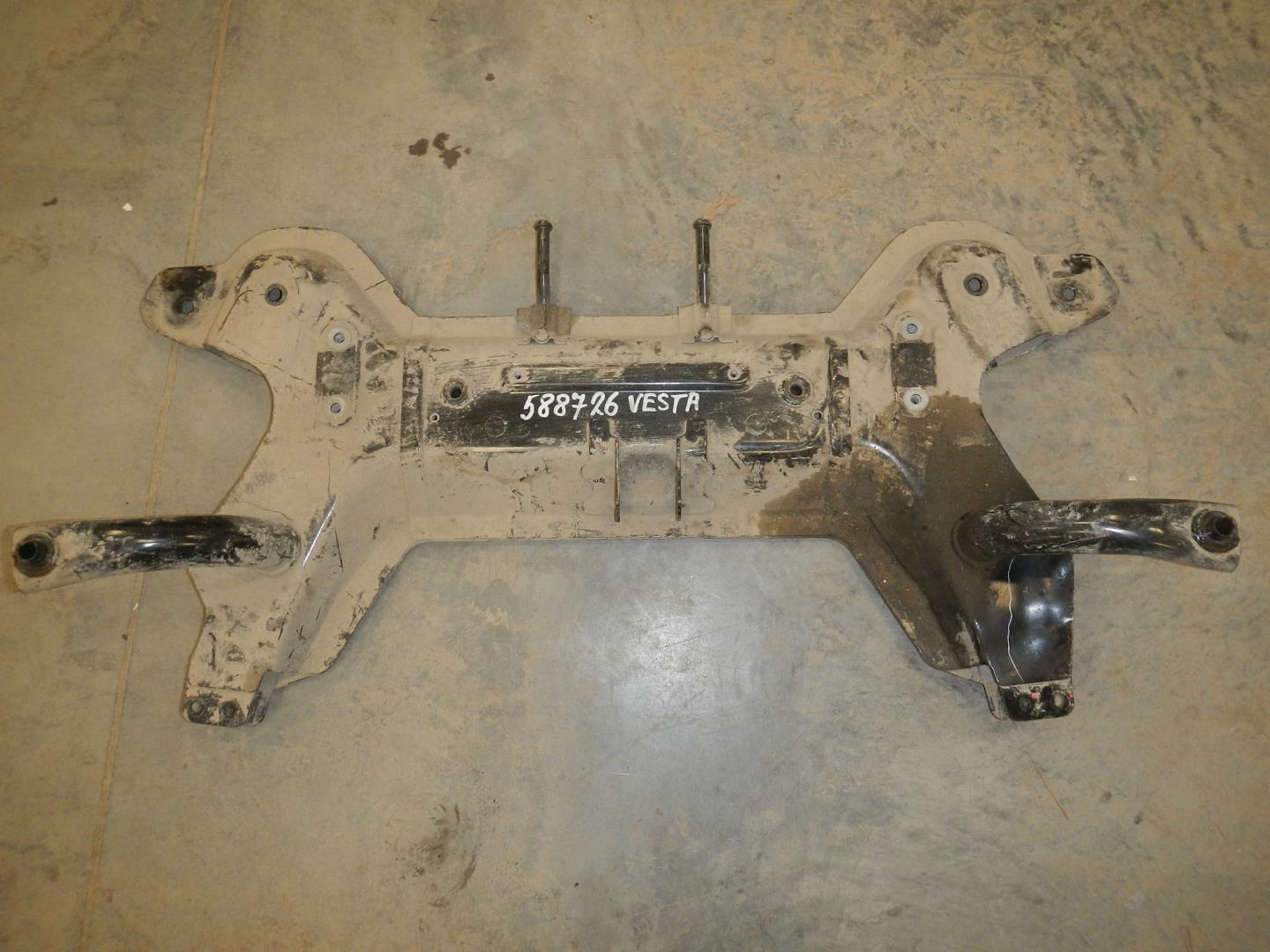 Балка подмоторная