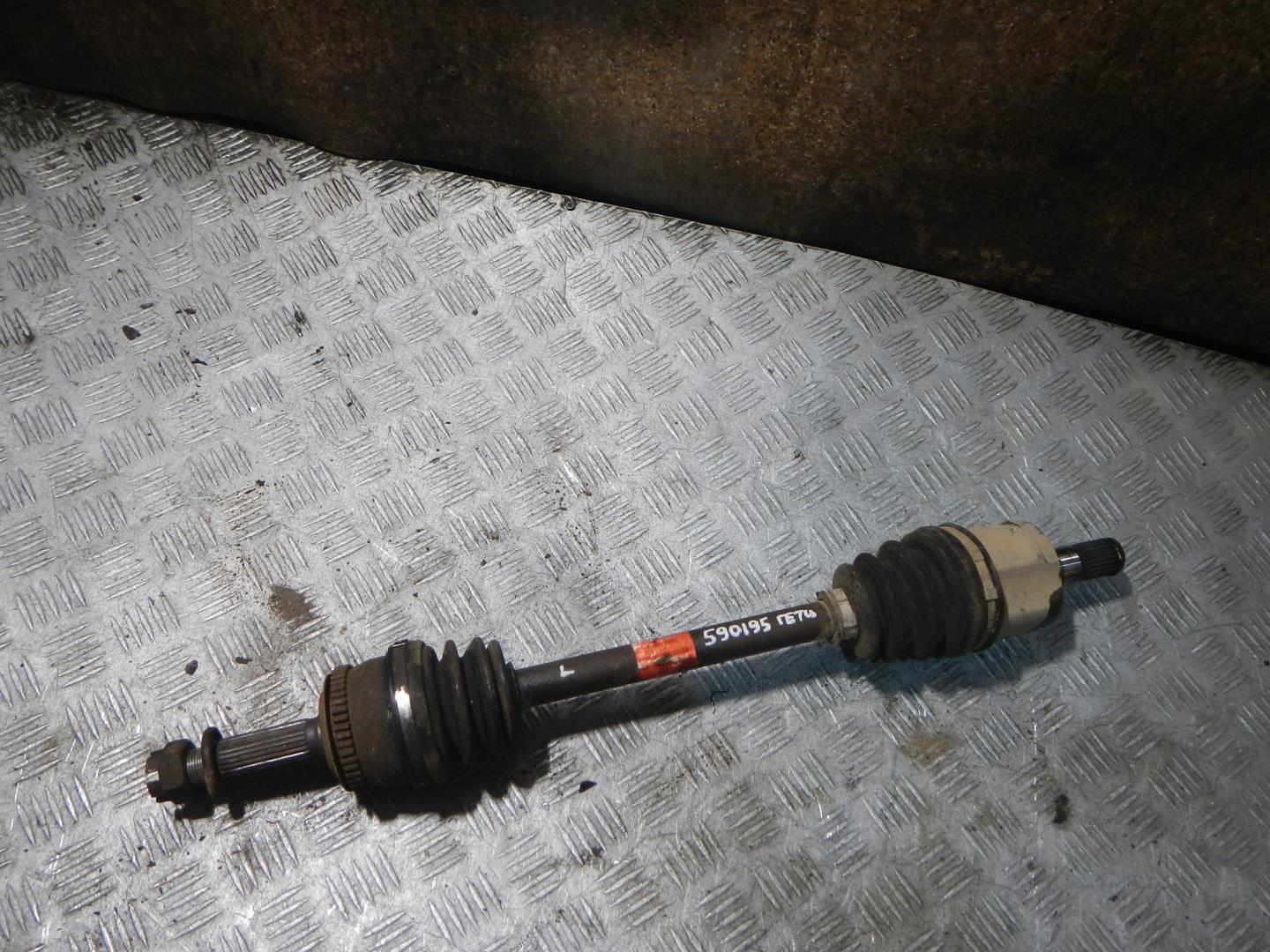 Полуось передняя левая