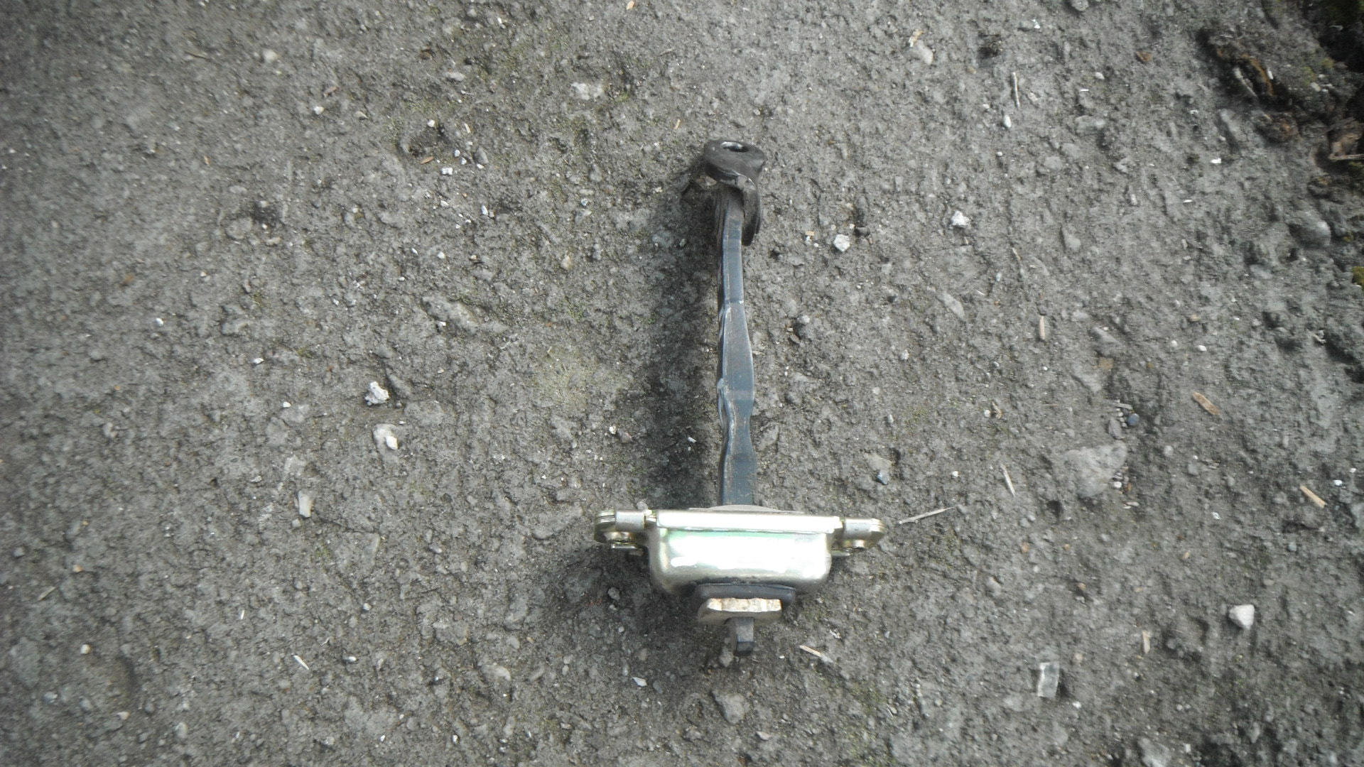 Ограничитель двери