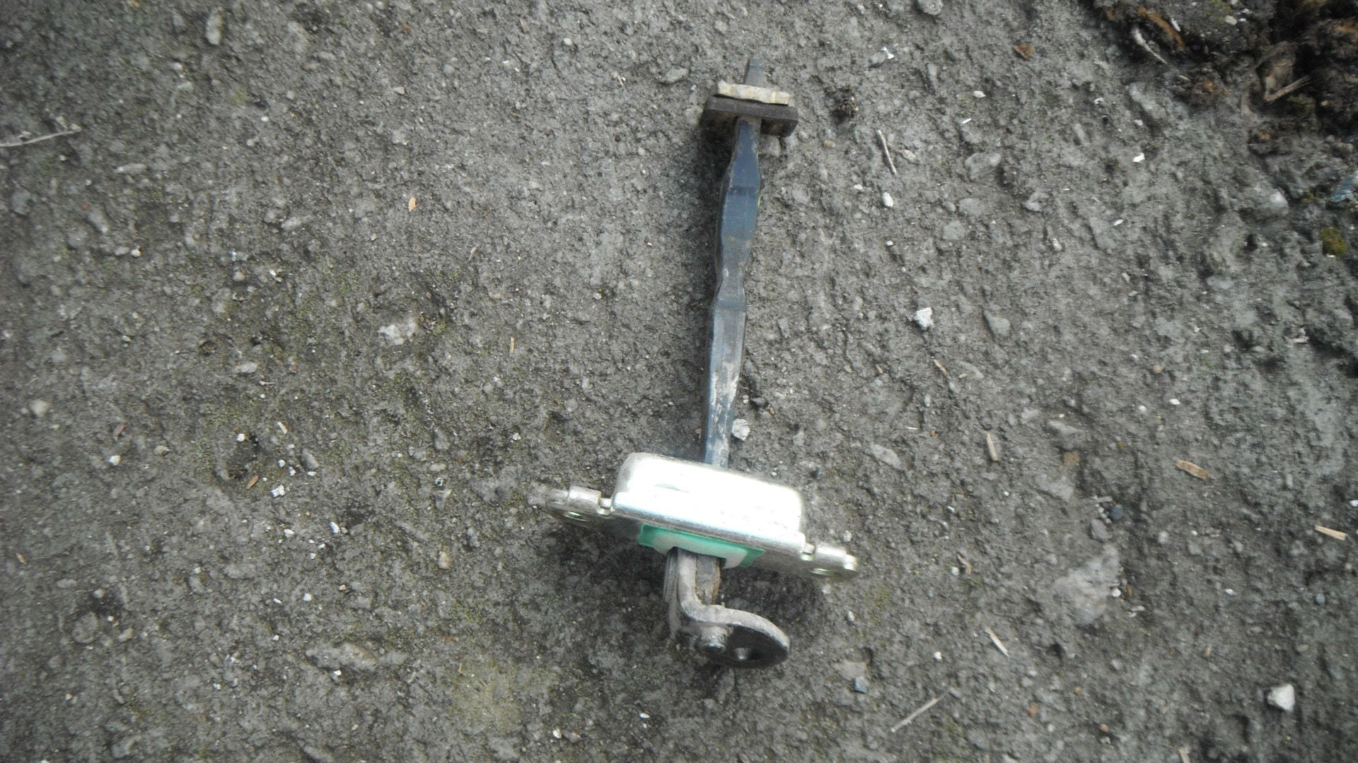 Ограничитель двери