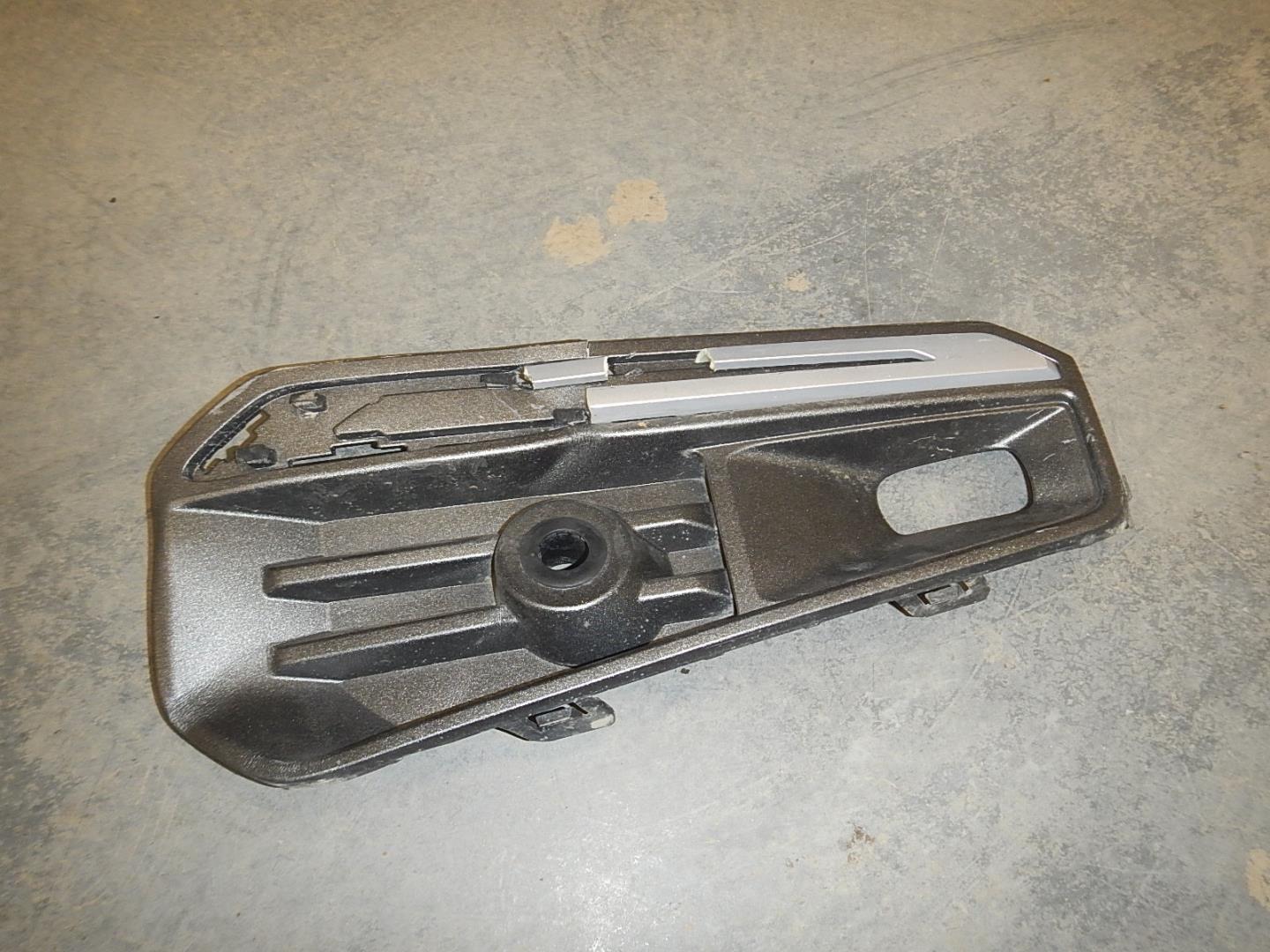 Решетка в бампер левая