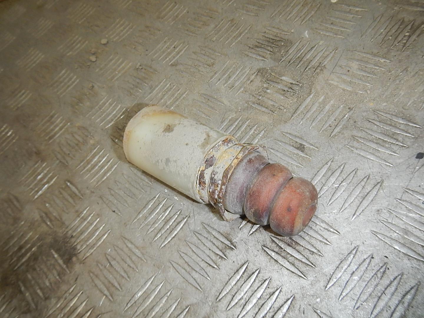 Отбойник заднего амортизатора