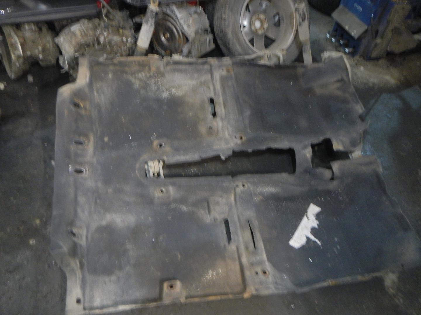 Покрытие напольное (ковролин)