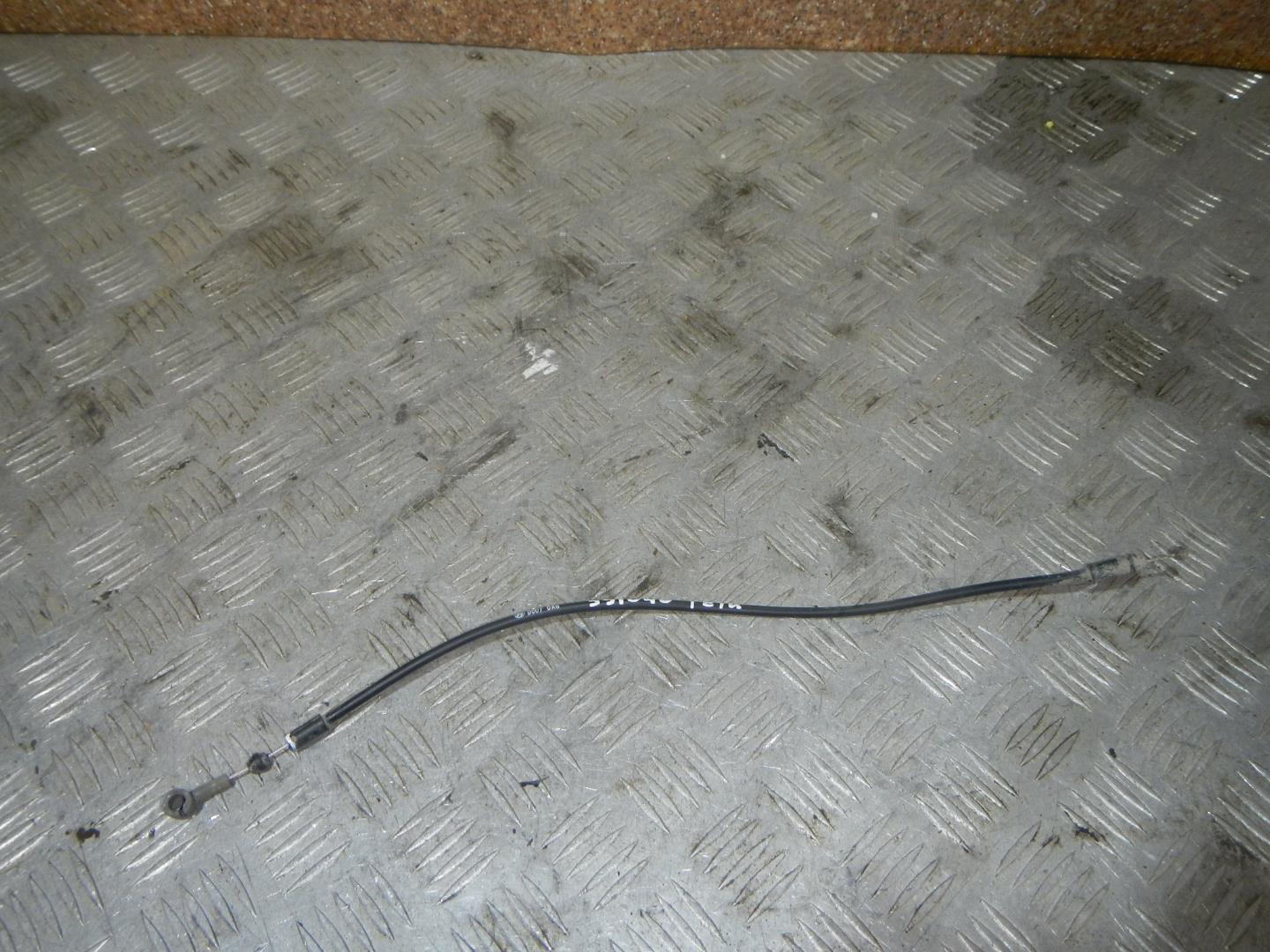 Трос открывания капота