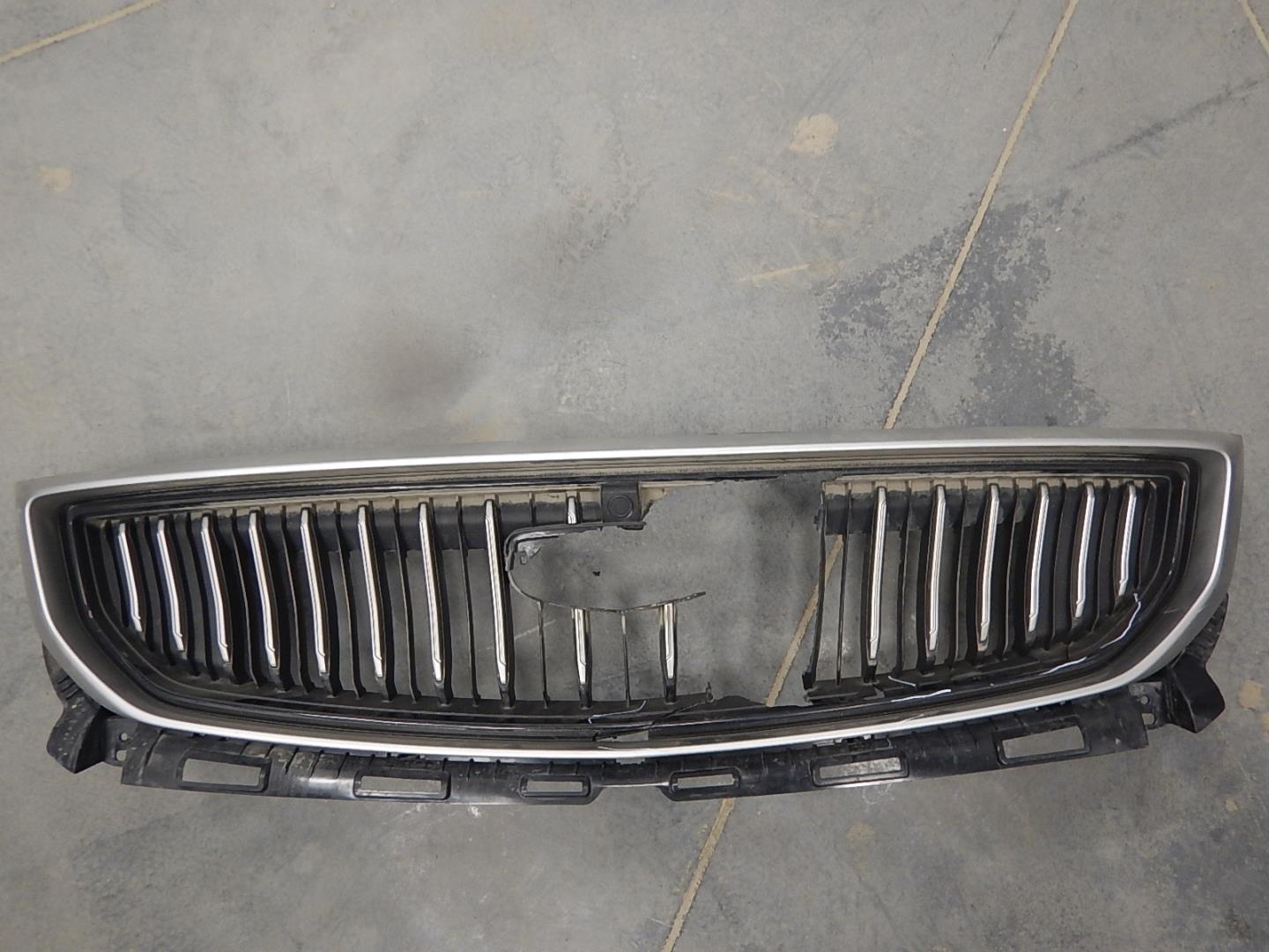 Накладка на решетку радиатора