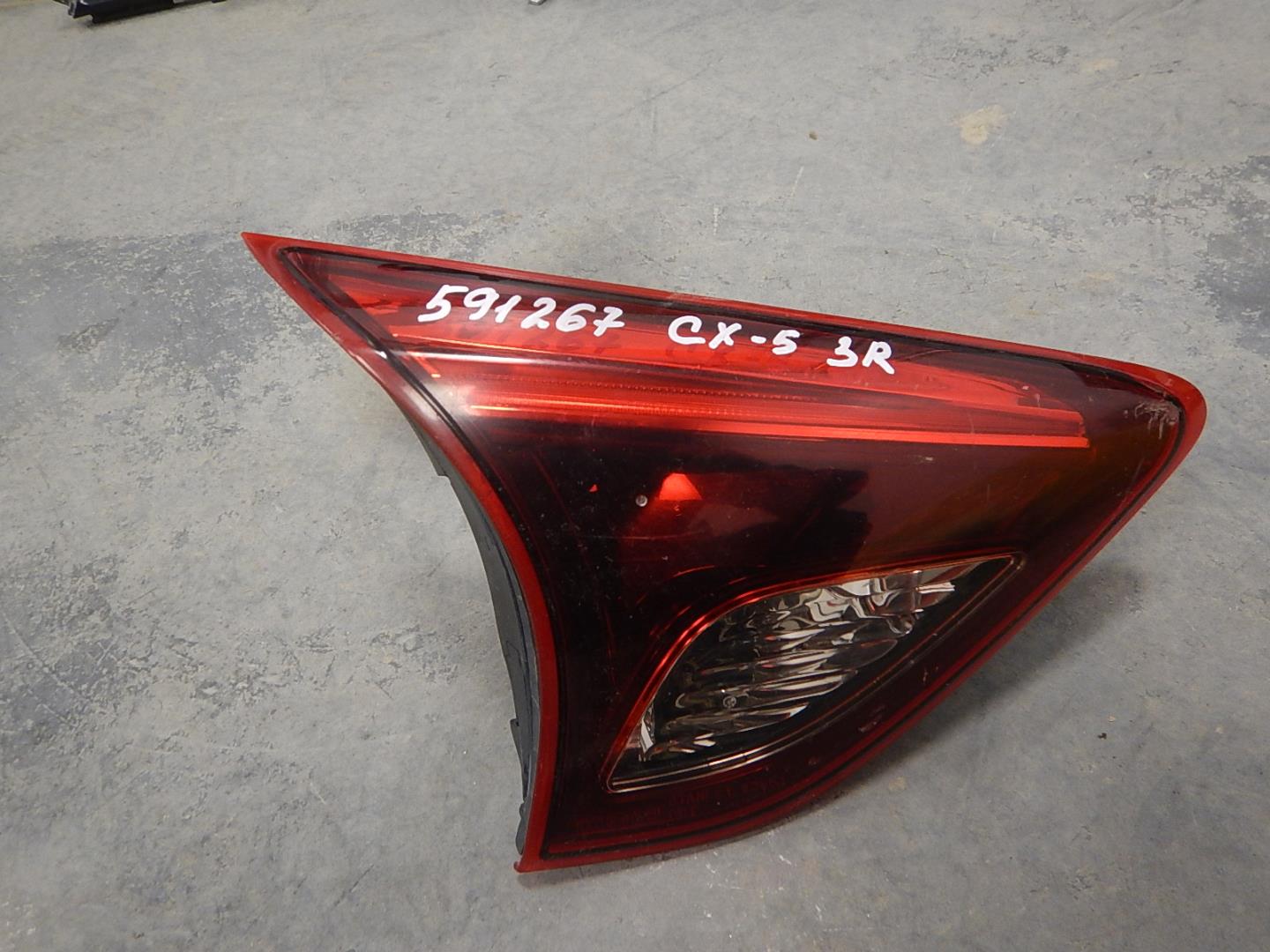 Фонарь задний внутренний левый