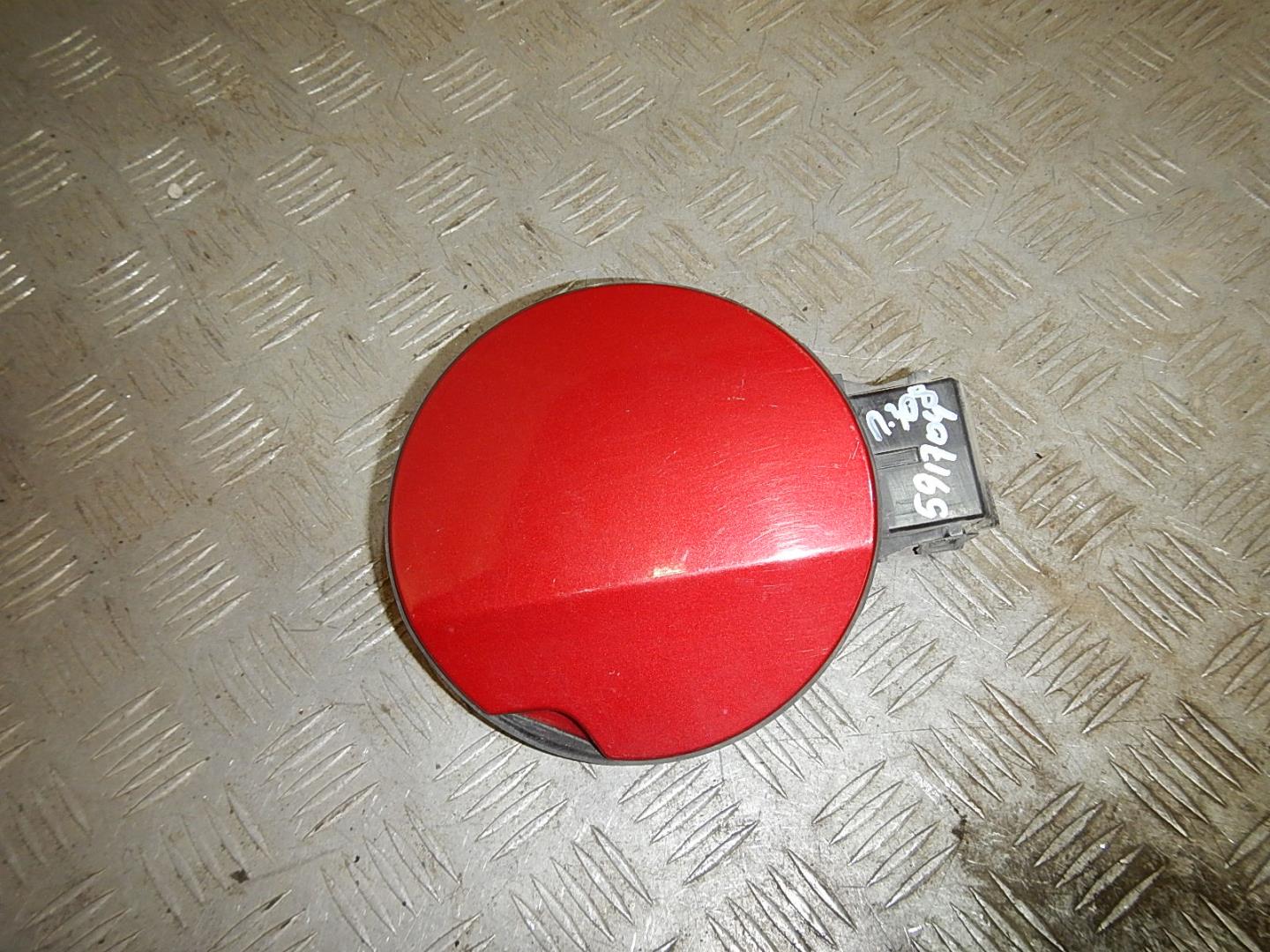 Лючок бензобака