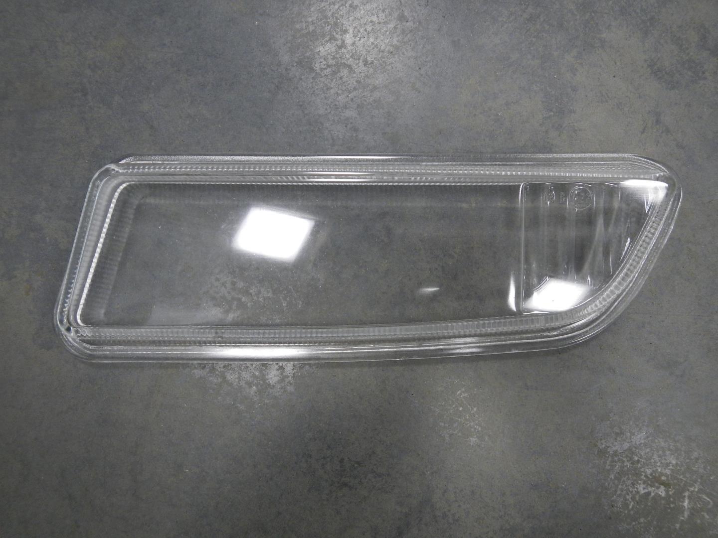 Фара противотуманная левая