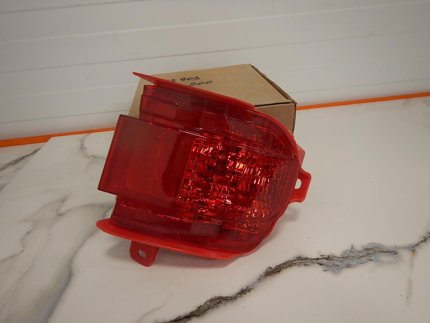 Фонарь задний противотуманный