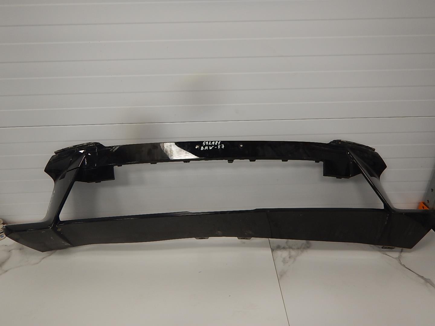 Накладка переднего бампера