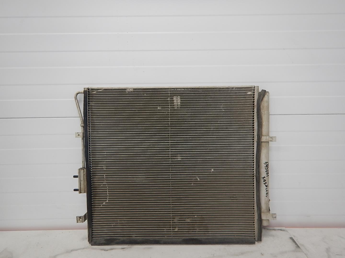 Радиатор кондиционера / конденсер